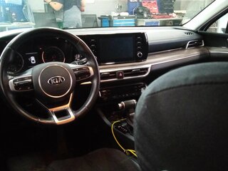 2021 Kia K5 III, белый, 2494000 рублей, вид 5