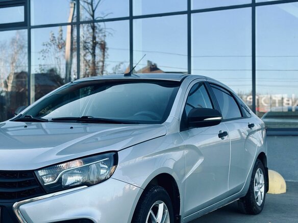 2017 Lada (ВАЗ) Vesta I, серебристый, 729000 рублей - вид 3