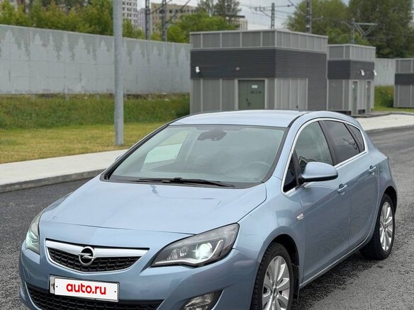 2010 Opel Astra J, серый