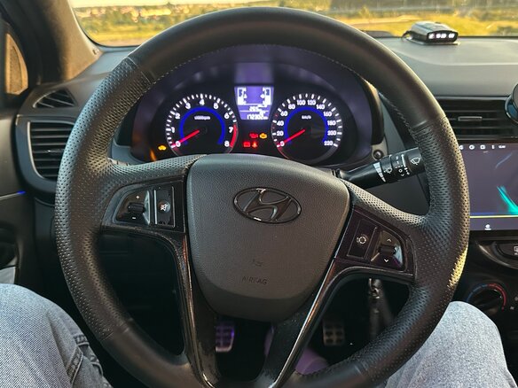 2015 Hyundai Solaris I Рестайлинг, синий, 1050000 рублей - вид 10