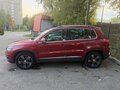 2011 Volkswagen Tiguan I Рестайлинг, красный, 950000 рублей - вид 3