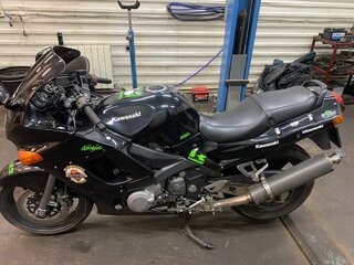 2005 Kawasaki ZZR 600, чёрный, 350000 рублей, вид 5