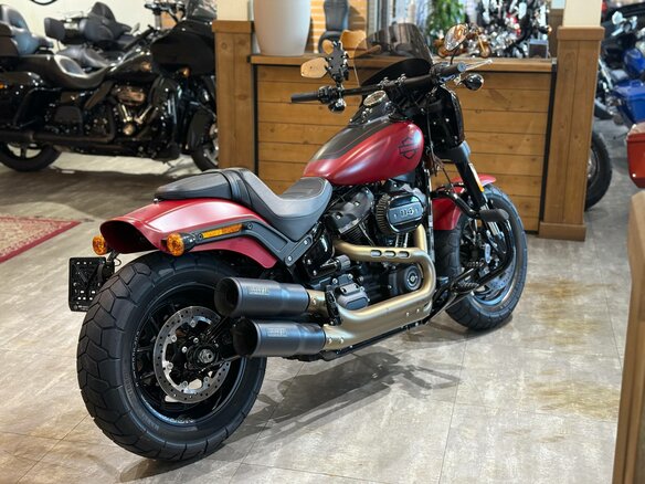2021 Harley-Davidson Fat Bob, красный, 2100000 рублей - вид 21