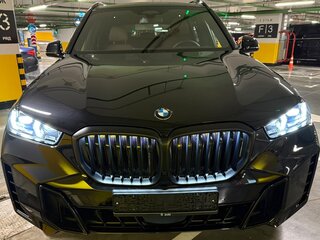 2026 BMW X5 40d IV (G05/G18) Рестайлинг, чёрный, 17030000 рублей, вид 3