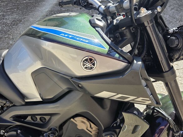 2019 Yamaha MT-09 (FZ-09), фиолетовый, 895000 рублей - вид 12