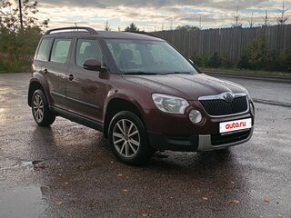 2013 Skoda Yeti I, красный, 700000 рублей, вид 2
