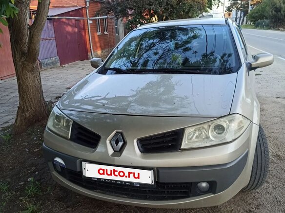 2007 Renault Megane II Рестайлинг, серебристый, 250000 рублей