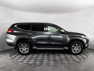 2018 Mitsubishi Pajero Sport III, серый, 2599000 рублей, вид 4