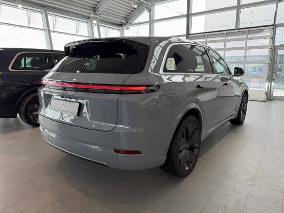 2026 Li Auto (Lixiang) L7 52.3 kWh I Рестайлинг, серый - вид 3