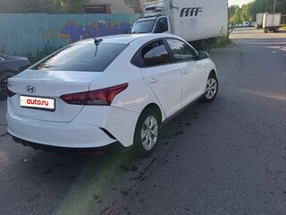 2021 Hyundai Solaris II Рестайлинг, белый, 974444 рублей, вид 3