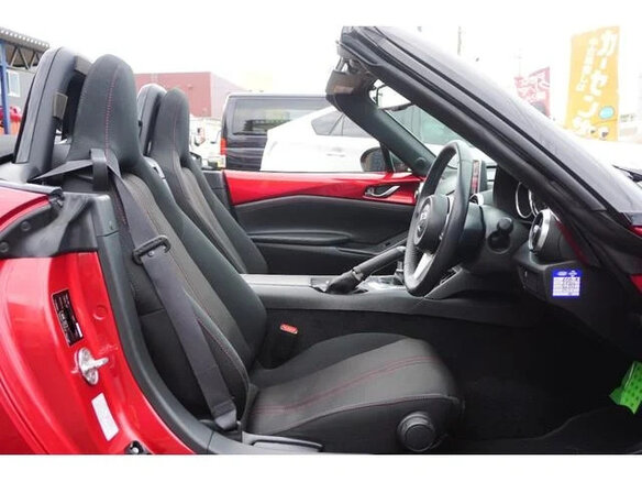 2022 Mazda Roadster IV (ND), красный - вид 14