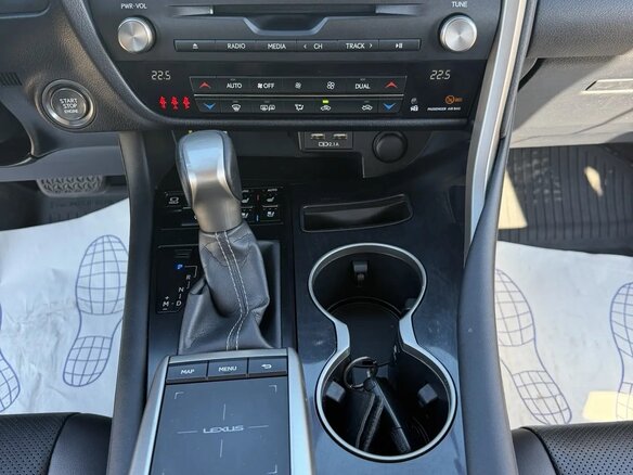 2021 Lexus RX 300 IV Рестайлинг, серый, 5900000 рублей - вид 19