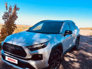 2025 Toyota RAV4 V (XA50), белый, 3850000 рублей, вид 2