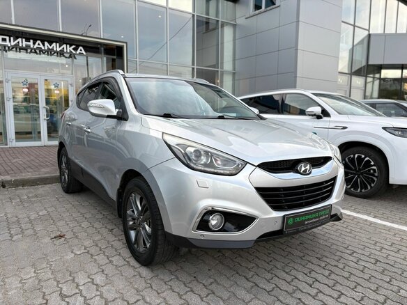 2014 Hyundai ix35 I Рестайлинг, серебристый, 1105000 рублей - вид 2