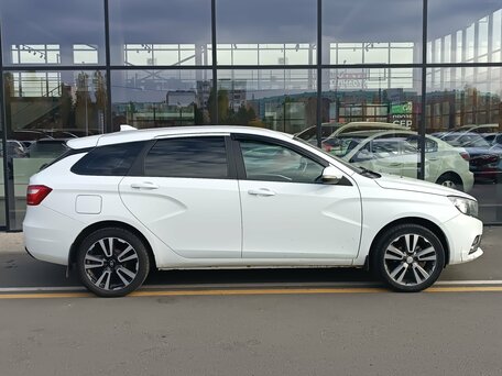 2018 Lada (ВАЗ) Vesta SW I, белый, 840000 рублей, вид 4