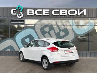 2016 Ford Focus III Рестайлинг, белый, 1065000 рублей, вид 3