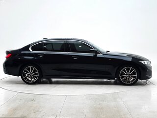 2023 BMW 3 серии 320i VII (G2x) Рестайлинг, чёрный, 3555000 рублей, вид 4