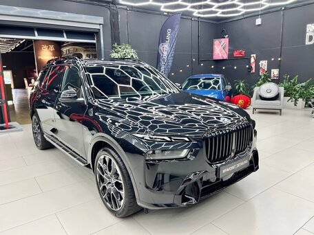 2025 BMW X7 40d I (G07) Рестайлинг, чёрный, 13800000 рублей, вид 1