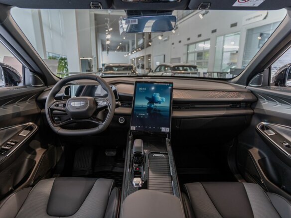 2026 Geely Cityray, серебристый, 3344990 рублей - вид 16