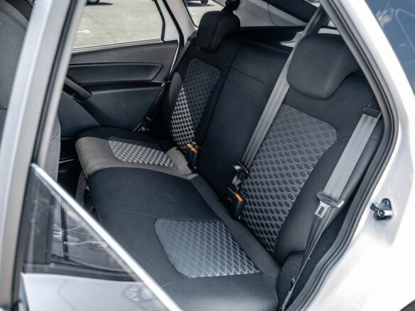 2026 Lada (ВАЗ) Granta I Рестайлинг, белый - вид 13