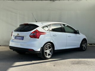2011 Ford Focus III, белый, 645000 рублей, вид 4