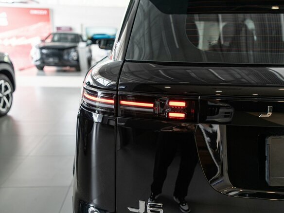 2026 Jeland J6, чёрный, 2549000 рублей - вид 7