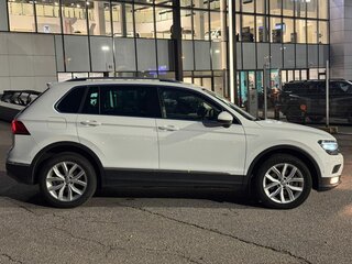2017 Volkswagen Tiguan II, белый, 1970000 рублей, вид 4