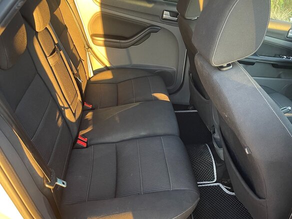 2011 Ford Focus II Рестайлинг, серебристый - вид 16