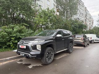 2022 Mitsubishi Montero Sport III Рестайлинг, чёрный, 4500000 рублей, вид 1