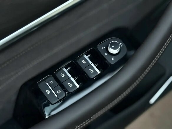 2026 Geely Monjaro (Xingyue L) I Рестайлинг 2 (China Market), серый - вид 18