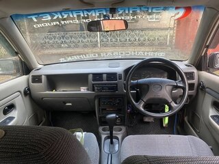 1997 Mazda Demio I (DW), белый, 165000 рублей, вид 5