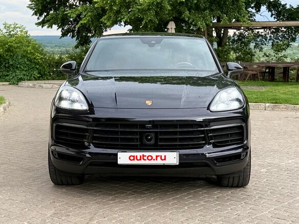 2021 Porsche Cayenne Coupé III, чёрный - вид 2