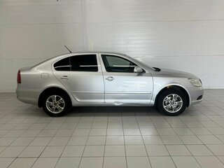 2012 Skoda Octavia II (A5) Рестайлинг, серебристый, 710000 рублей, вид 4