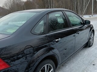 2011 Ford Focus II Рестайлинг, чёрный, 600000 рублей, вид 5