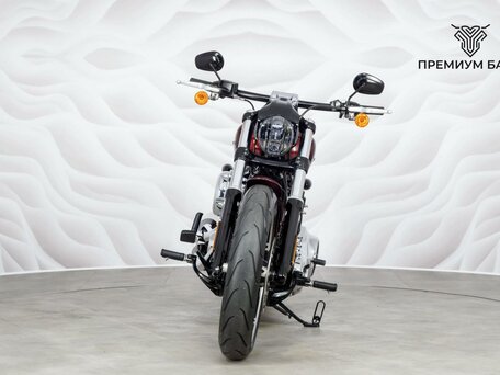 2017 Harley-Davidson Breakout, красный, 1677000 рублей, вид 4