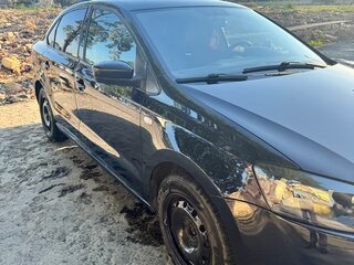 2013 Volkswagen Polo V, чёрный, 660000 рублей, вид 4