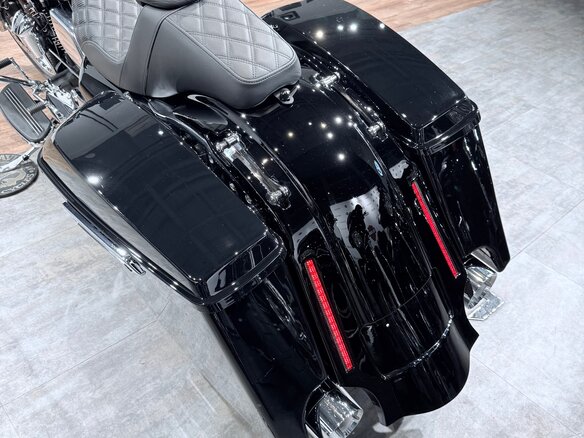 2017 Harley-Davidson Road Glide Special, чёрный, 1899000 рублей - вид 20