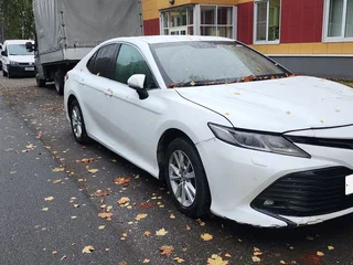 2018 Toyota Camry VIII (XV70), белый, 1350000 рублей, вид 2