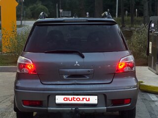 2004 Mitsubishi Outlander I, серый, 380000 рублей, вид 4