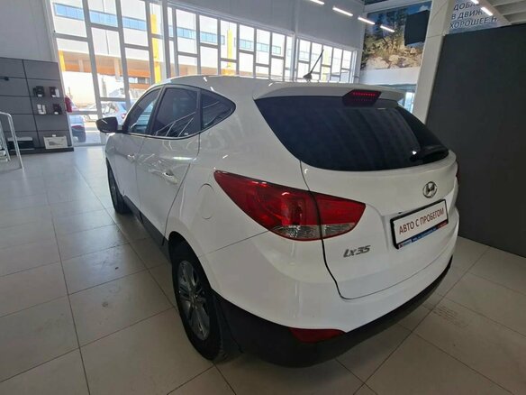 2015 Hyundai ix35 I Рестайлинг, белый, 1248000 рублей - вид 6
