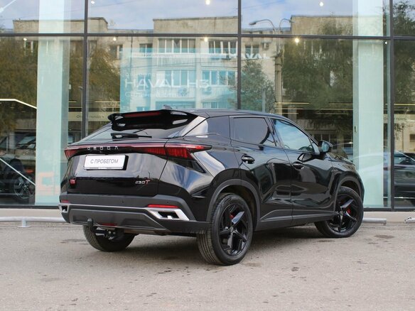 2024 Omoda C5 I, чёрный, 1735000 рублей - вид 4