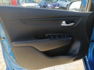 2017 Kia Rio IV, синий, 1400000 рублей, вид 5