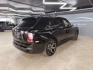 2020 Rolls-Royce Cullinan Black Badge I (Series I), чёрный, 38500000 рублей, вид 4