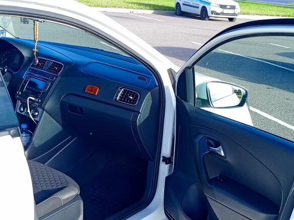 2018 Volkswagen Polo V Рестайлинг, белый - вид 12