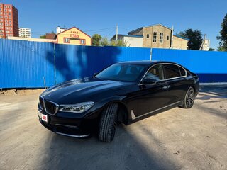 2017 BMW 7 серии Long 730Ld xDrive VI (G11/G12), чёрный, 3250000 рублей, вид 1