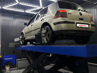 2000 Volkswagen Golf IV, серебристый, 175000 рублей, вид 4