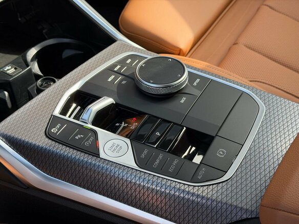 2026 BMW 3 серии 320d xDrive VII (G2x) Рестайлинг 2, чёрный, 9450000 рублей - вид 14