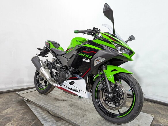 2021 Kawasaki Ninja 400, зелёный, 649000 рублей - вид 6