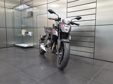 2026 Voge 300R, чёрный, 305000 рублей, вид 2