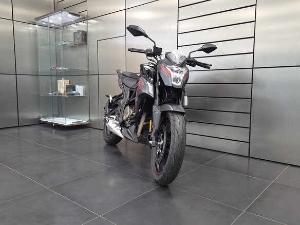 2026 Voge 300R, чёрный, 305000 рублей - вид 1